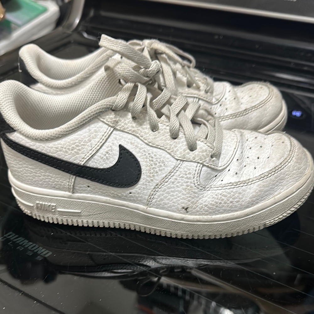 Nike White and Black Athletic Shoes airforce